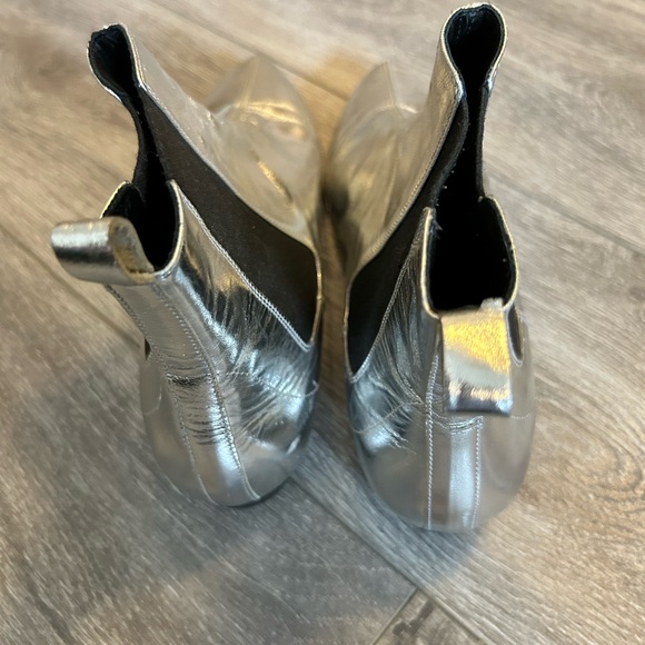 Isabel Marant Silver Booties size 37 - Picture 2 of 4